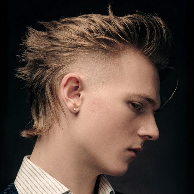 Swept mullet with faded sides